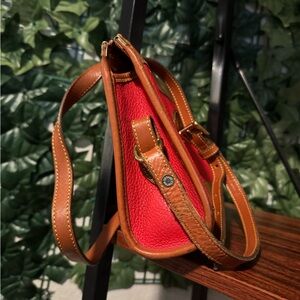 Vintage 1980’s Dooney & Bourke Crossbody Bag